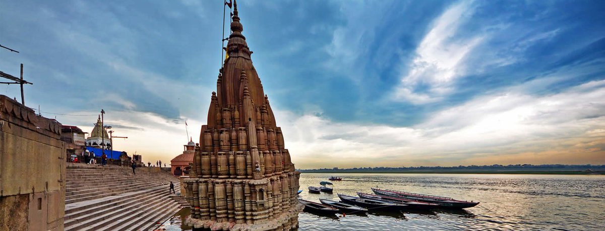 TempleConnect_'s tweet photo. #UttarPradesh CM Sri @myogiadityanath ji completes his ‘Panch Koshi Parikrama’ in #Varanasi 

It covers 25kms walk to famous temples starting from #KashiVishwanath #Jyotirlinga

#ManikarnikaGhat #VisitUP #ReligiousWalk #TempleConnect 
https://t.co/LrLCzvM7rx https://t.co/8FQKAXyCfd