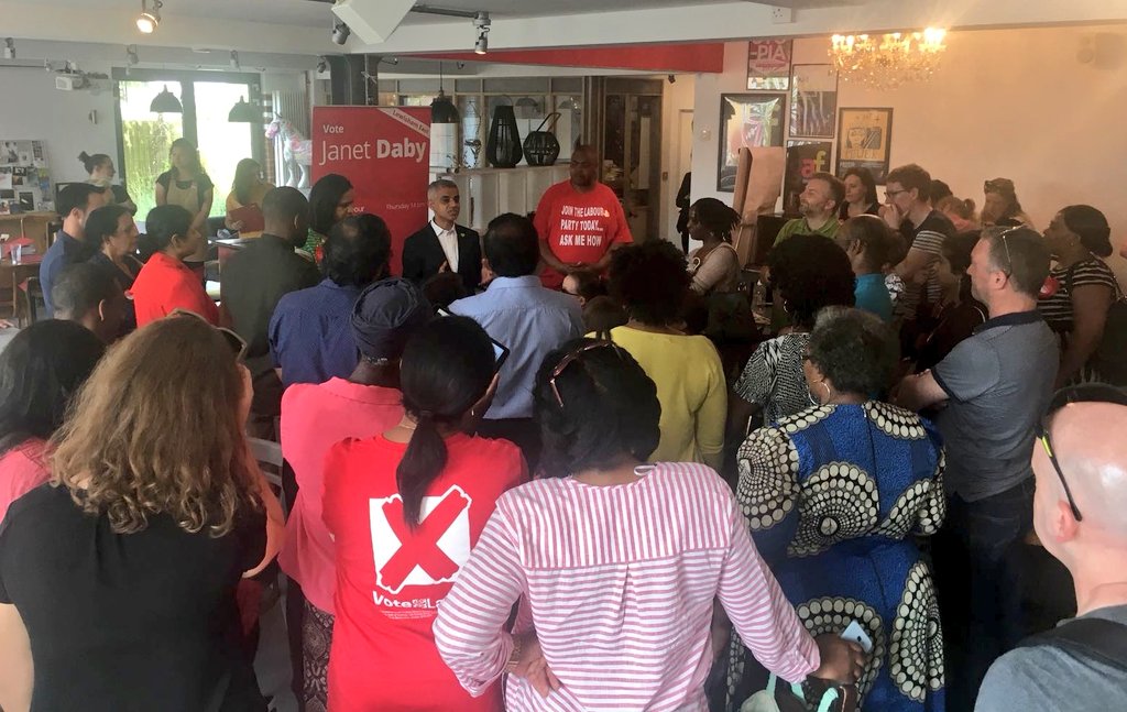 Terrific turnout here on the campaign trail for <a href="/JanetDaby/">Janet Daby MP</a> in Lewisham East. 

Thanks to <a href="/SteveReedMP/">Steve Reed</a>, <a href="/vickyfoxcroft/">Vicky Foxcroft 💙</a>, <a href="/damienegan/">Damien Egan</a> and everyone else who joined us ahead of Thursday's election.

#JanetDaby4MP #VoteLabour 🌹