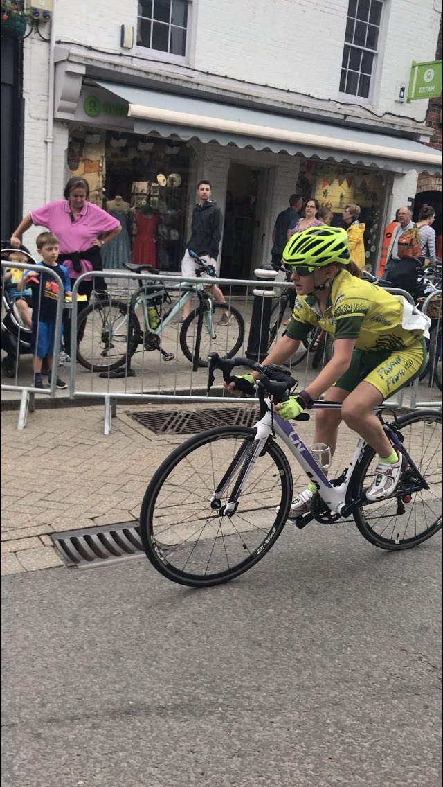 Sokoke_Cat's tweet photo. Thanks to the coaches @PalmerParkVelo for teaching Sophie how to corner; she loved the whole experience of the Winchester Critérium today. https://t.co/PyEFFN1oYl
