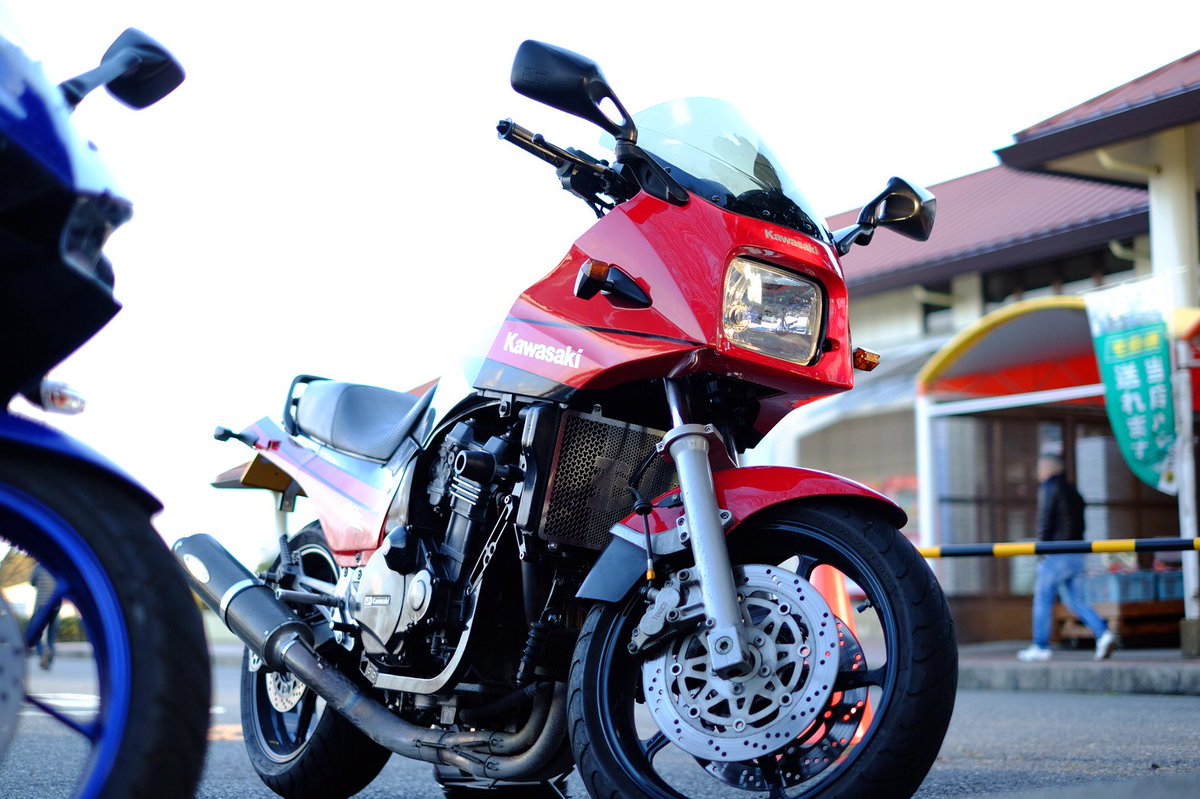 Money_Echoes's tweet photo. #GPZを晒すとRTいいねがくるらしい
いいねしてくれるってマジですか？ https://t.co/Pe1kNNoOmy