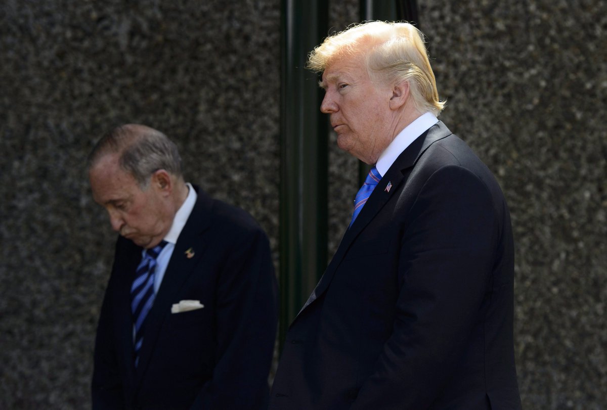 Trump's top economic adviser accuses Trudeau of back stabbing after G7 summit. READ MORE: ow.ly/yYx730kquCe https://t.co/XUHlqRfVVx