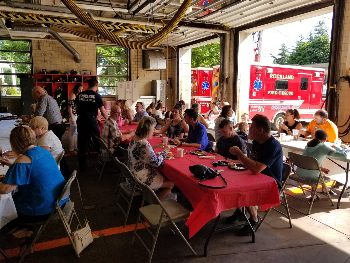 RocklandFire's tweet photo. Today is Firefighter Sunday. A day in which we remember our firefighters who have gone but are not forgotten.
This morning a memorial ceremony was held at our monument in front of the station followed by our traditional breakfast. #FirefighterSunday https://t.co/biiGOcPNXe