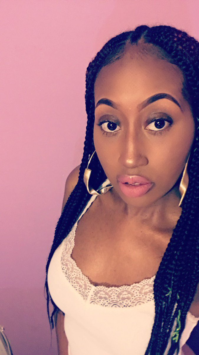 BMFSMA's tweet image. #makeupartist #foundation #dressyourface #lipstick #eyebrows #bookme #makeupbyme #naturalbeat #makeup #beauty #becca #Colourpop #highlight #freelancemakeupartist #celebritymakeupartist #entrepreneur #imaffordable #imavailable