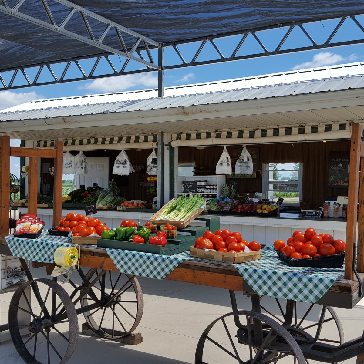 GoebbertsPatch's tweet photo. Who is ready for #FarmFreshGoebbertGrown produce? We will be announcing the farm stand opening day soon! Keep your eye out for details.. https://t.co/x5kTau4Nb6
