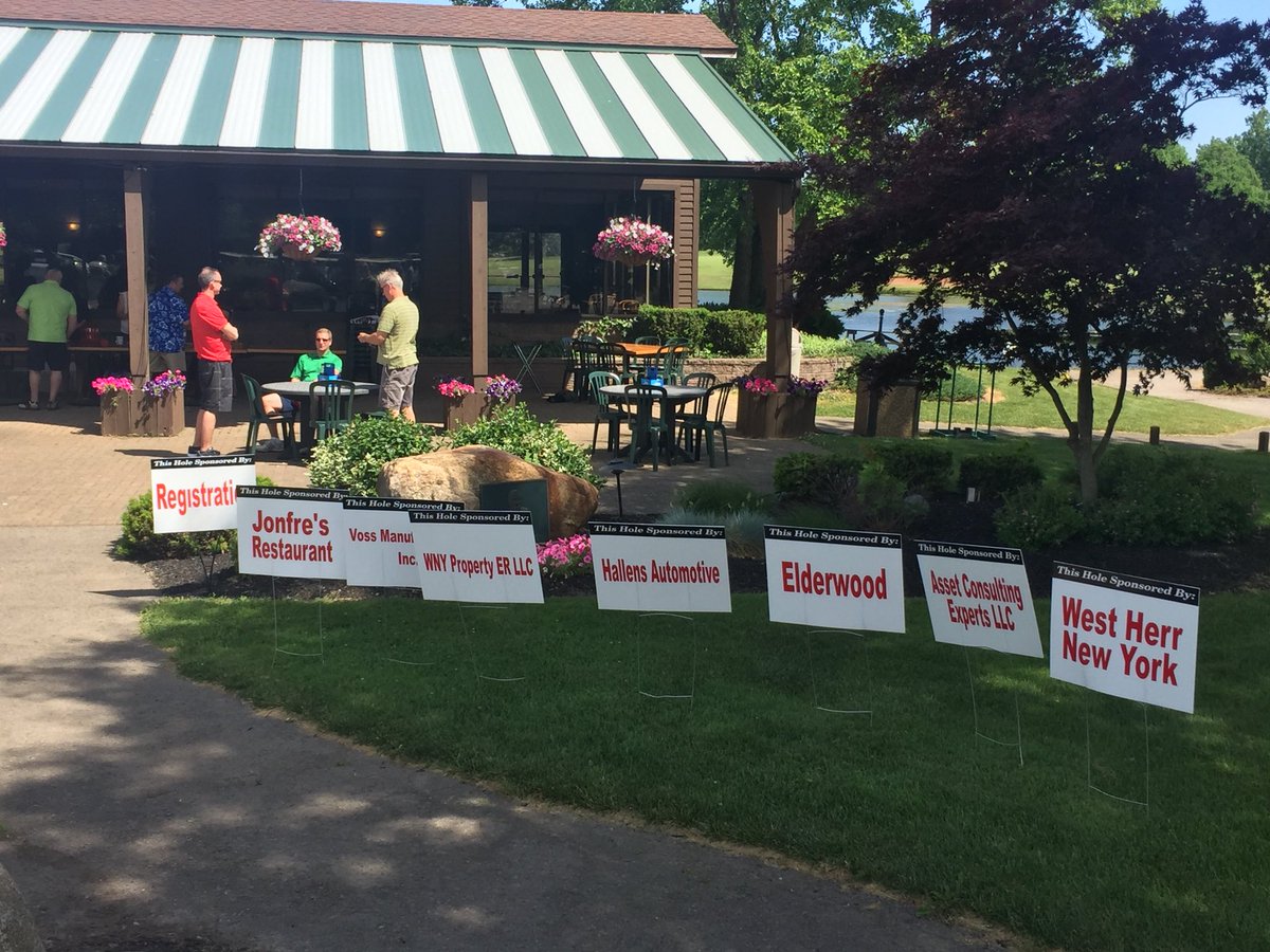 NW_Hockey's tweet image. Thank you to all the sponsors and golfers for supporting NW Hockey!!