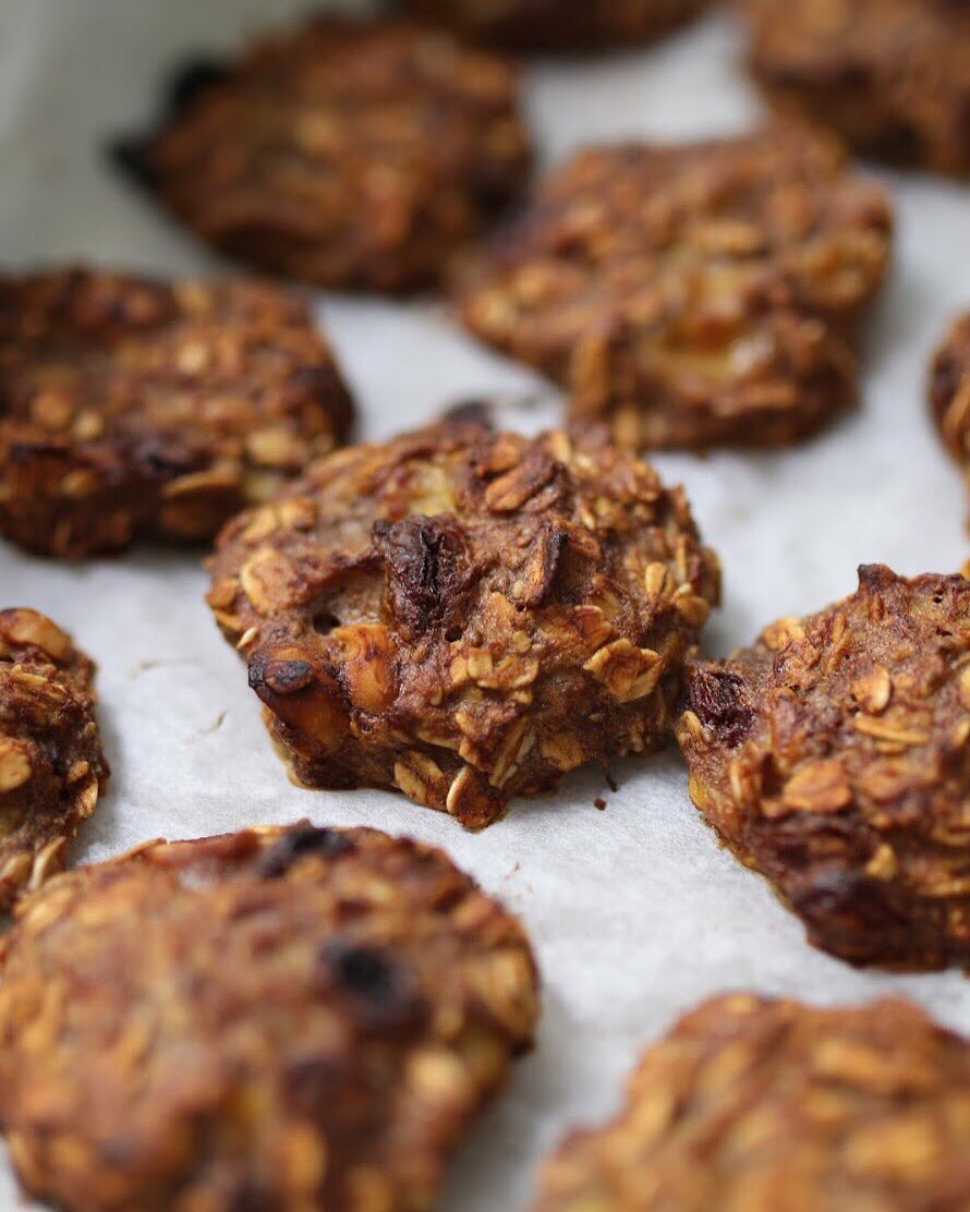 huertadeamparo's tweet photo. ¡Galletas saludables de avena y plátano en nuestro instagram! 🍪🍌  https://t.co/clVmQSPbz7 https://t.co/01zrARSOwG