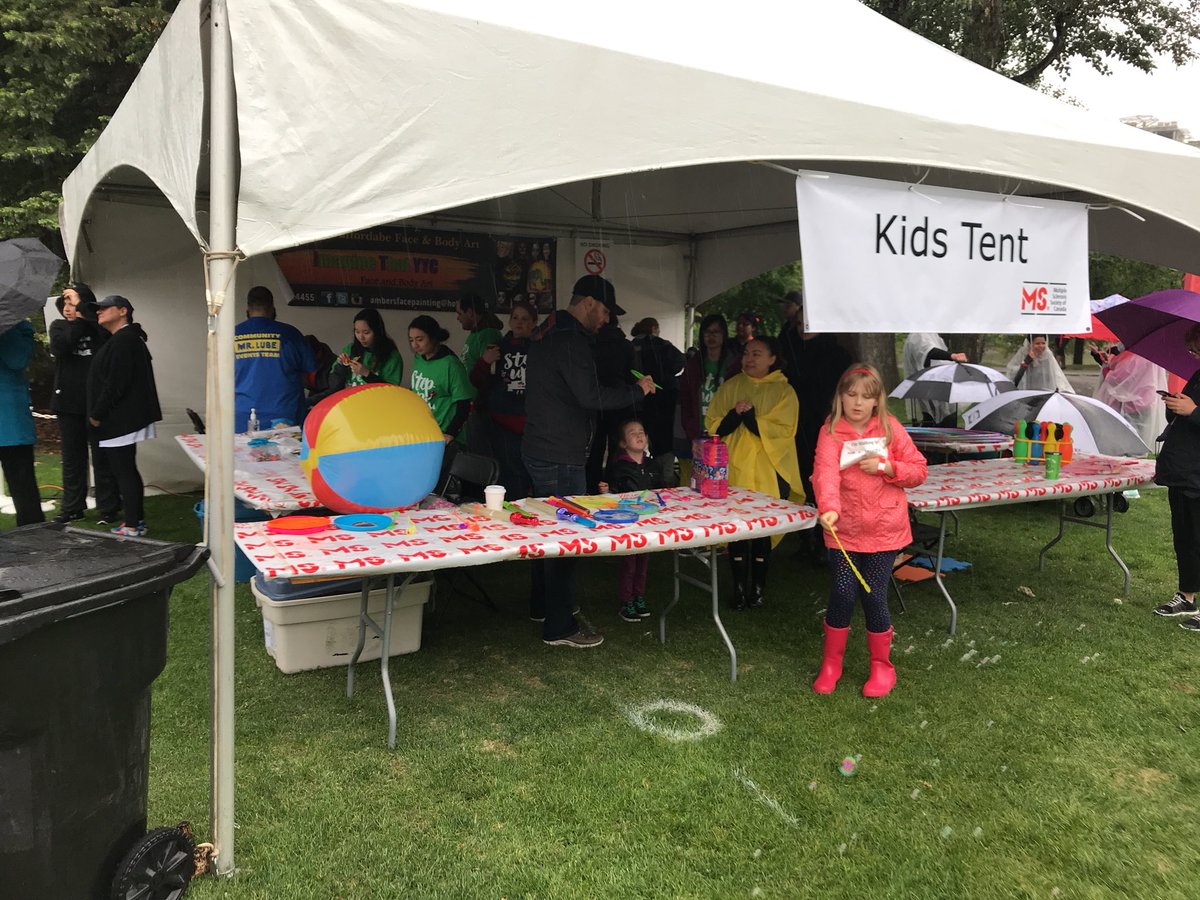 tseipp1's tweet image. Kids tent fun #MSWalkYYC