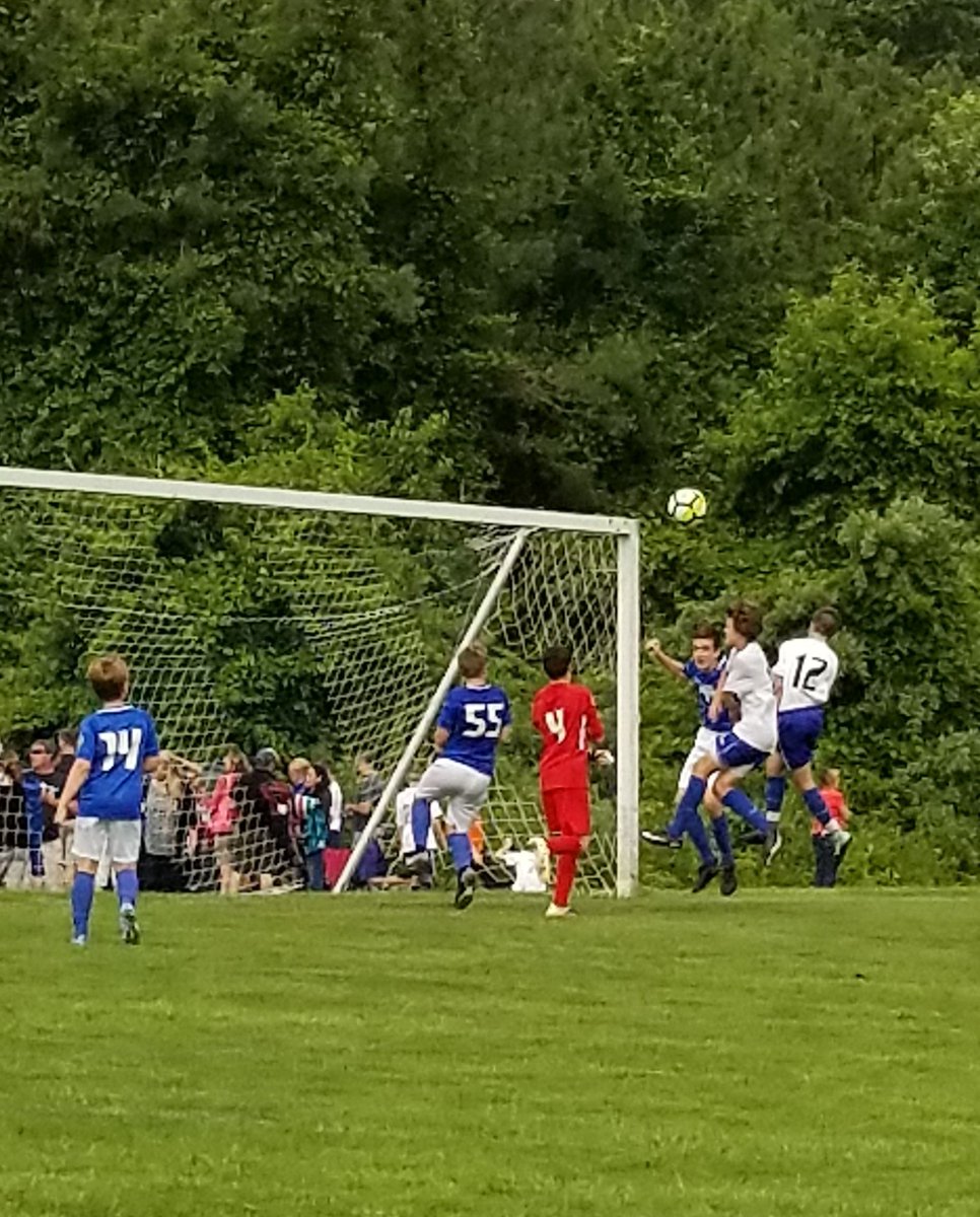 jsdad24's tweet photo. EPA 05 boys Red goes 3-0 to win their bracket at the East Region Championships @EPaODP @handyangy @ https://t.co/O7BkfG3Dxp