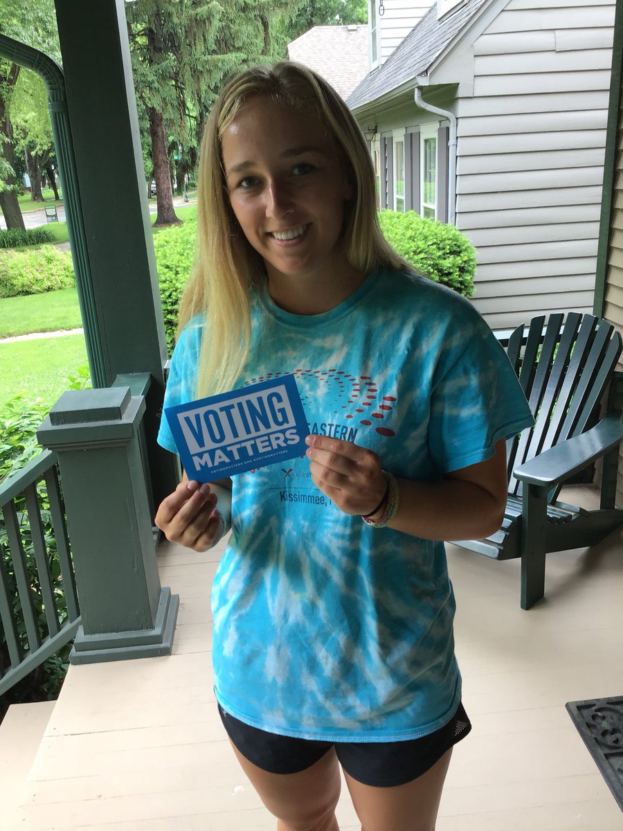NathanOnTheLeft's tweet photo. I learned something interesting from this Environmental Studies student in Naperville— it costs $40/MWh to get electricity from a coal fired plant, but only $14/MWh from a wind turbine. Movement towards clean power is a great reason to vote @SeanCasten #il06 #VotingMatters https://t.co/MX2kWKnlfs