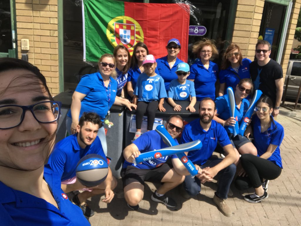 What a beautiful day to celebrate Portugal!!! 🤩🇵🇹💙 
É dia de Portugal, de Camões e das Comunidades Portuguesas!❤️#proudtobeportuguese #portugalweek #bmofamily #BeingBMO #proudtoworkatBMO <a href="/BMO/">BMO</a> <a href="/POliveiraRVP/">Paula Oliveira</a> <a href="/HugoLevita/">Hugo Levita</a> <a href="/DeolindaGgomes/">Deolinda Gomes</a> <a href="/NidDundas/">NidiaDundas</a>