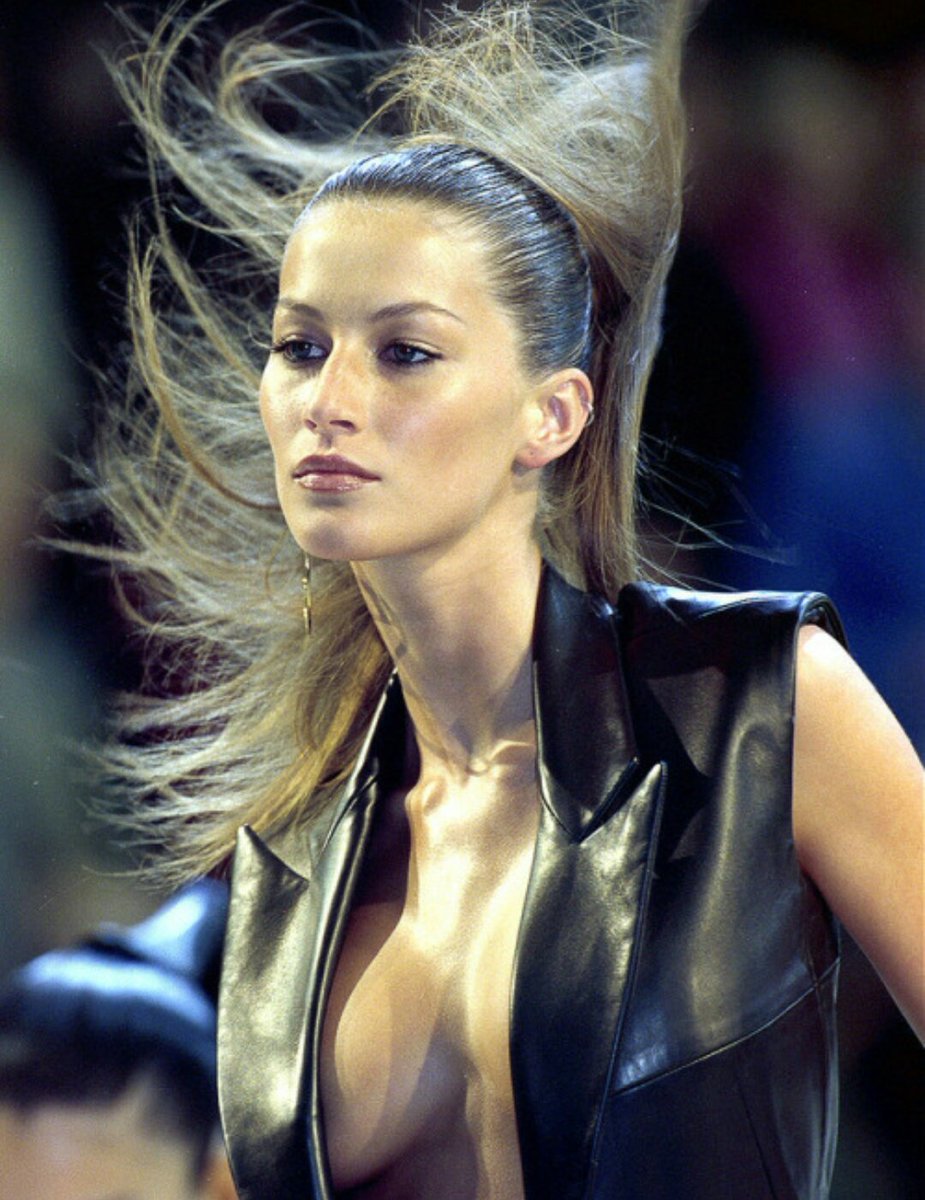 gisele bundchen givenchy
