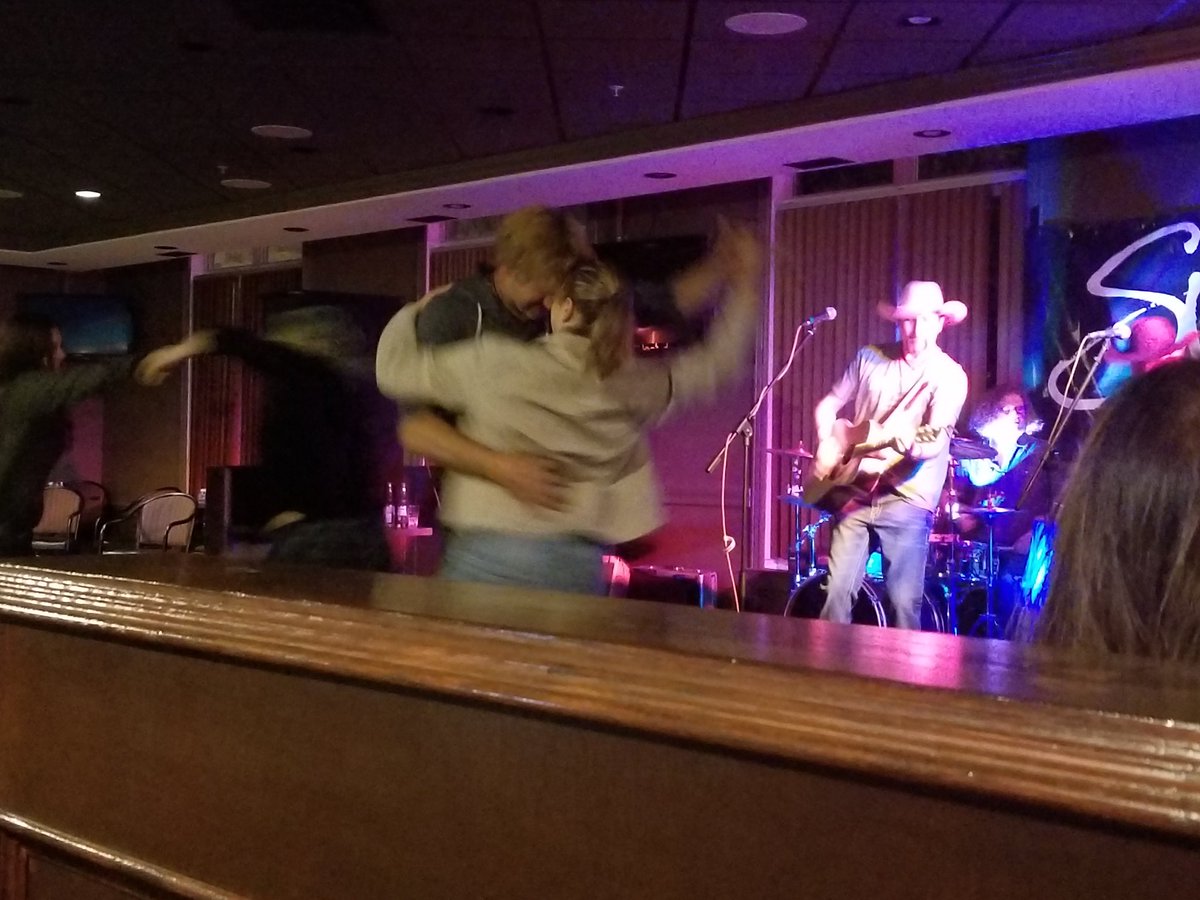 theDRCmusic's tweet photo. Gr8 night w @SteveNewsome_ #outlawscookhouse @townofedson thanks 4 having us Now The Dog is #roadtrip w @Randy_Marshall @CISNCountry via #radioplayercanada Morn Randy!!! What ever U do 2day remember #dropalimeinit #trysomethindifferent https://t.co/Wz5bc4WcIY