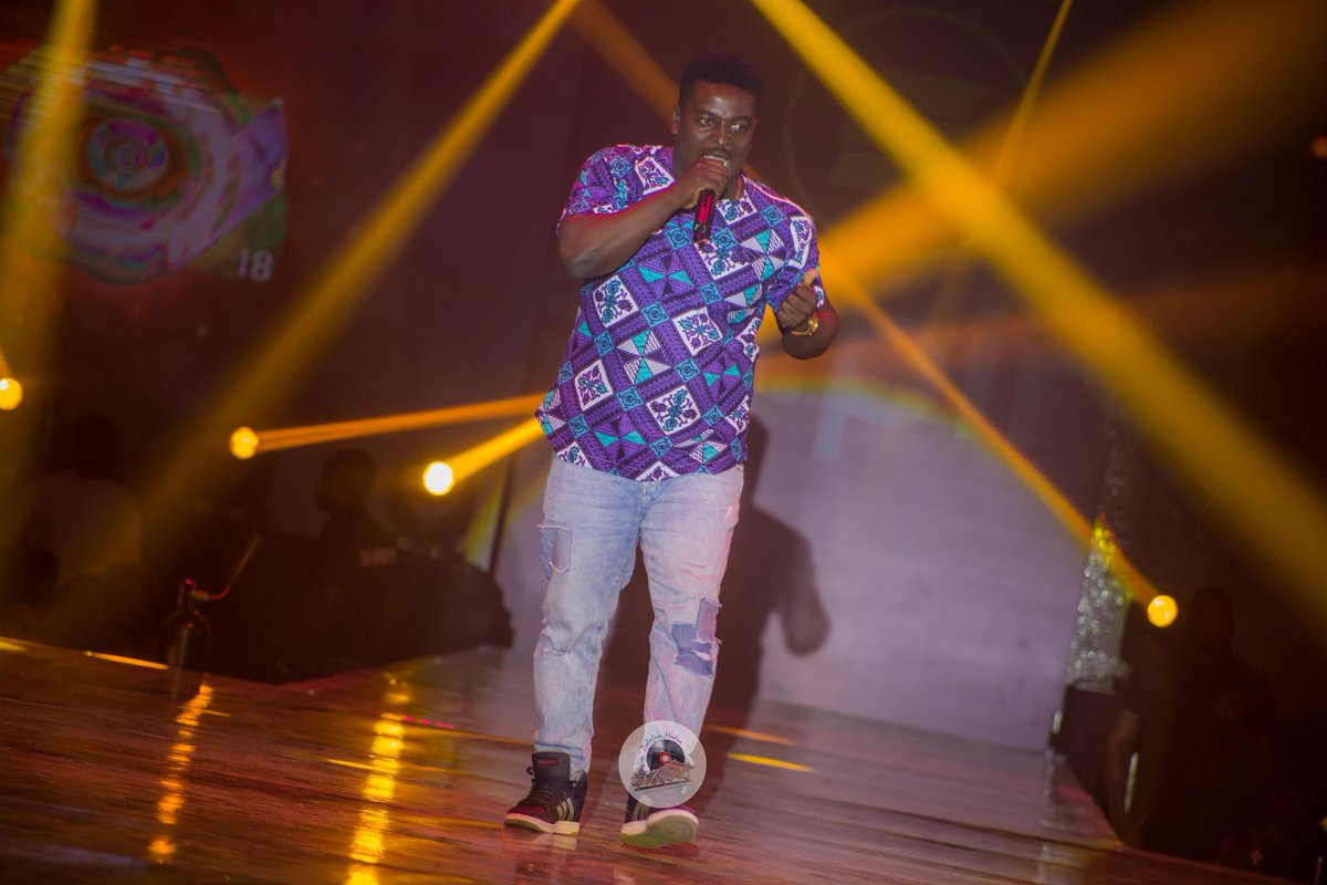 KumiGuitarGh's tweet photo. 'To whom much is given, much is expected'. Last night at #GhanaMeetsNaija18. Thanks to the team for having me and the fans for their support. #Appreciate #MuchLove #HighlifeToTheWorld #zylofonmusic🎵 #KumiGuitar #ZylofonCash https://t.co/7tHV1fLa3Q