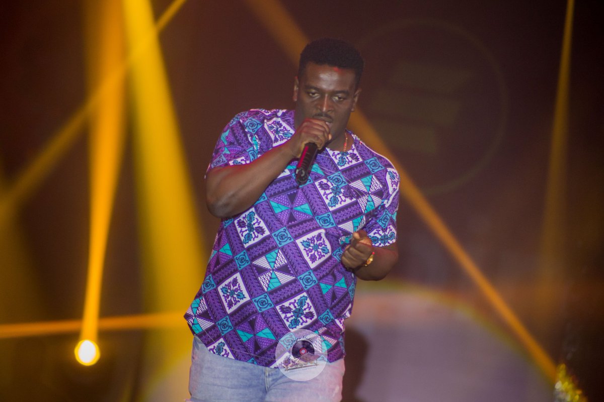 KumiGuitarGh's tweet photo. 'To whom much is given, much is expected'. Last night at #GhanaMeetsNaija18. Thanks to the team for having me and the fans for their support. #Appreciate #MuchLove #HighlifeToTheWorld #zylofonmusic🎵 #KumiGuitar #ZylofonCash https://t.co/7tHV1fLa3Q