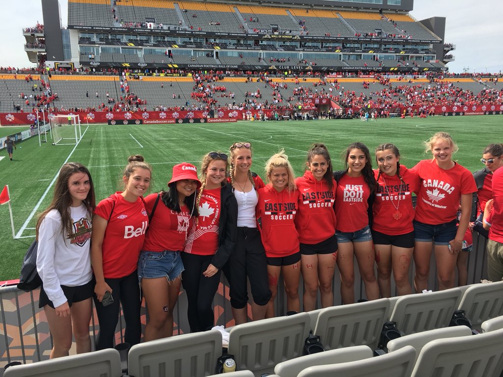 emma6douma's tweet photo. Great time with the 2001 Eastside Kickers cheering on Canada! #CanadaRed #EastsideKickers #canWNT #CanadaSoccer https://t.co/l4momZwDFJ