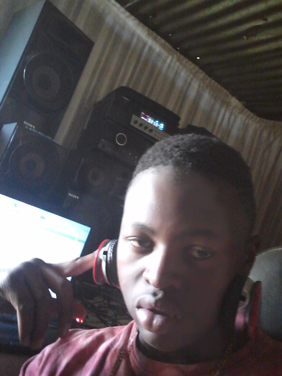 daniel_mpete's tweet image. DYNAMITE SMOKE