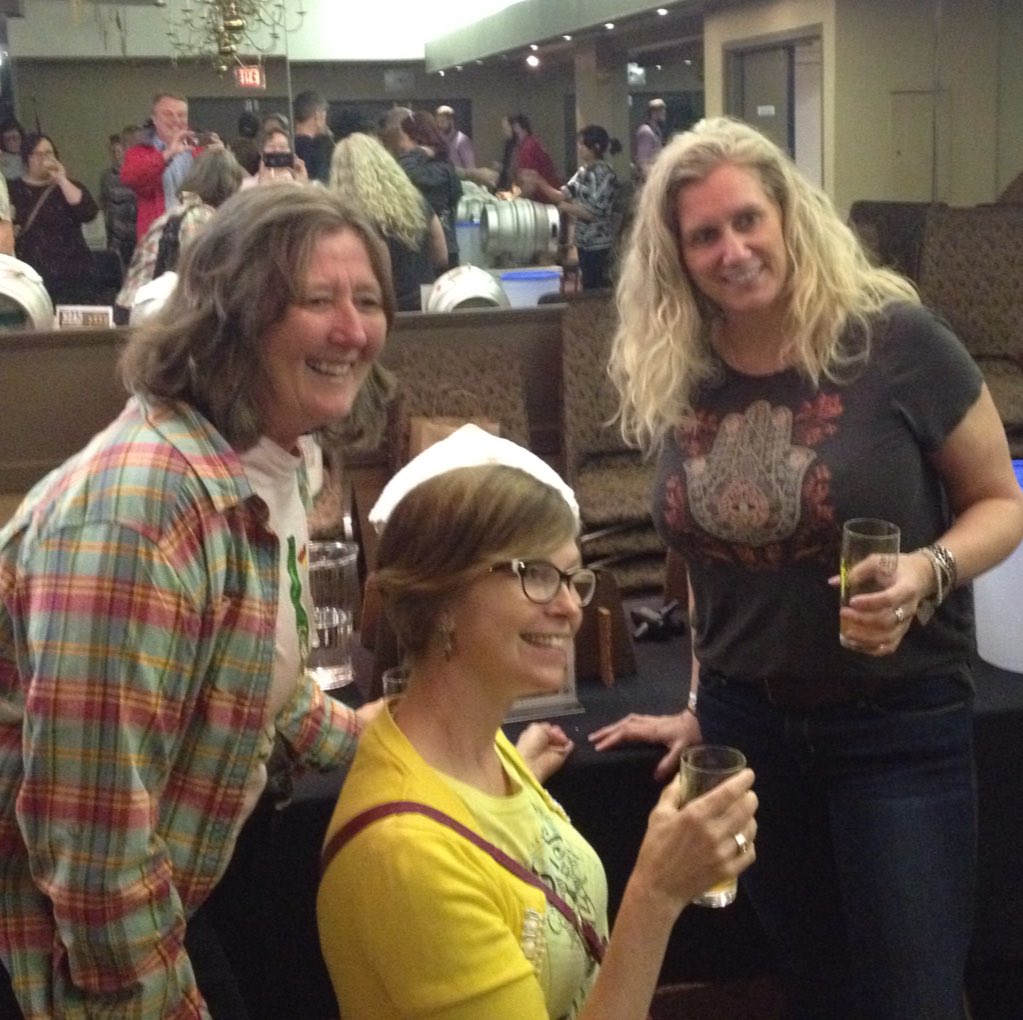 Thanks <a href="/TriCitiesCask/">Tri-Cities Cask Fest</a> for organizing #siriscaskfest. Glad to share our Quad Squad Sweet Heat brew. Thanks Diana <a href="/callisterbeer/">Callister Brewing</a> for hosting!🍻