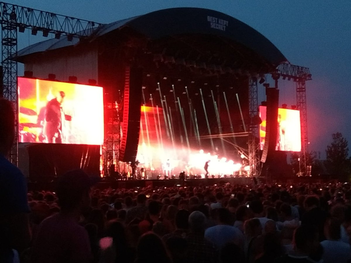 MichielBormans's tweet photo. Nagenieten van The National op @BKSfestival. https://t.co/UGz5gXHcvU