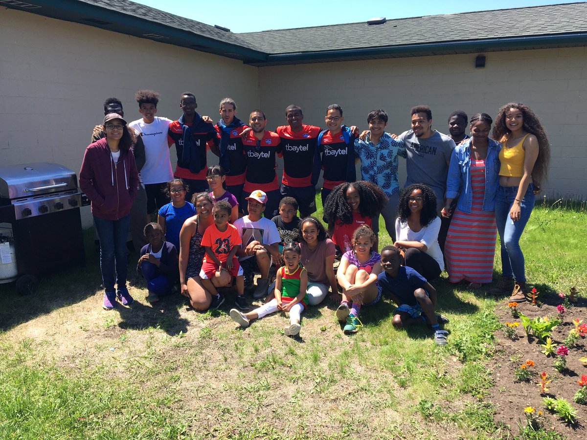 YOWs_Tbay's tweet photo. #obybbq YOWs having a great time at the Our Black Youth BBQ!!! https://t.co/H0CumJlnGz