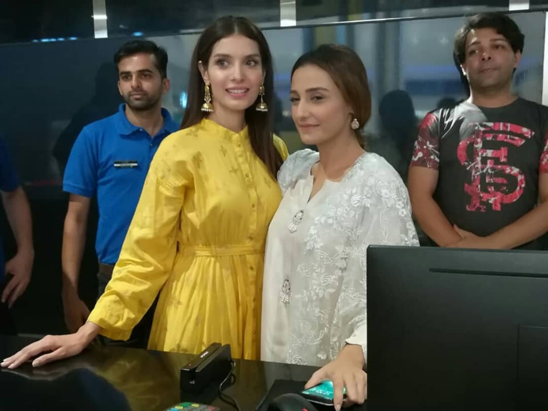 ShowbizAndNewz's tweet photo. #WajoodtheFilm #EidulFitr #Wajood  #JawedSheikhFilms #JawedSheikh #DanishTaimoor  #SaeedaImtiaz #AditiSingh #wajidkhan #nighajee #Shahid #NadeemBaig #AliSaleem #FarihaAltaf #AsadMehmood #FaizaKhan #ShaheenKhan 
#MomalSheikh #ShahzadSheikh https://t.co/oxTrCOcXwn