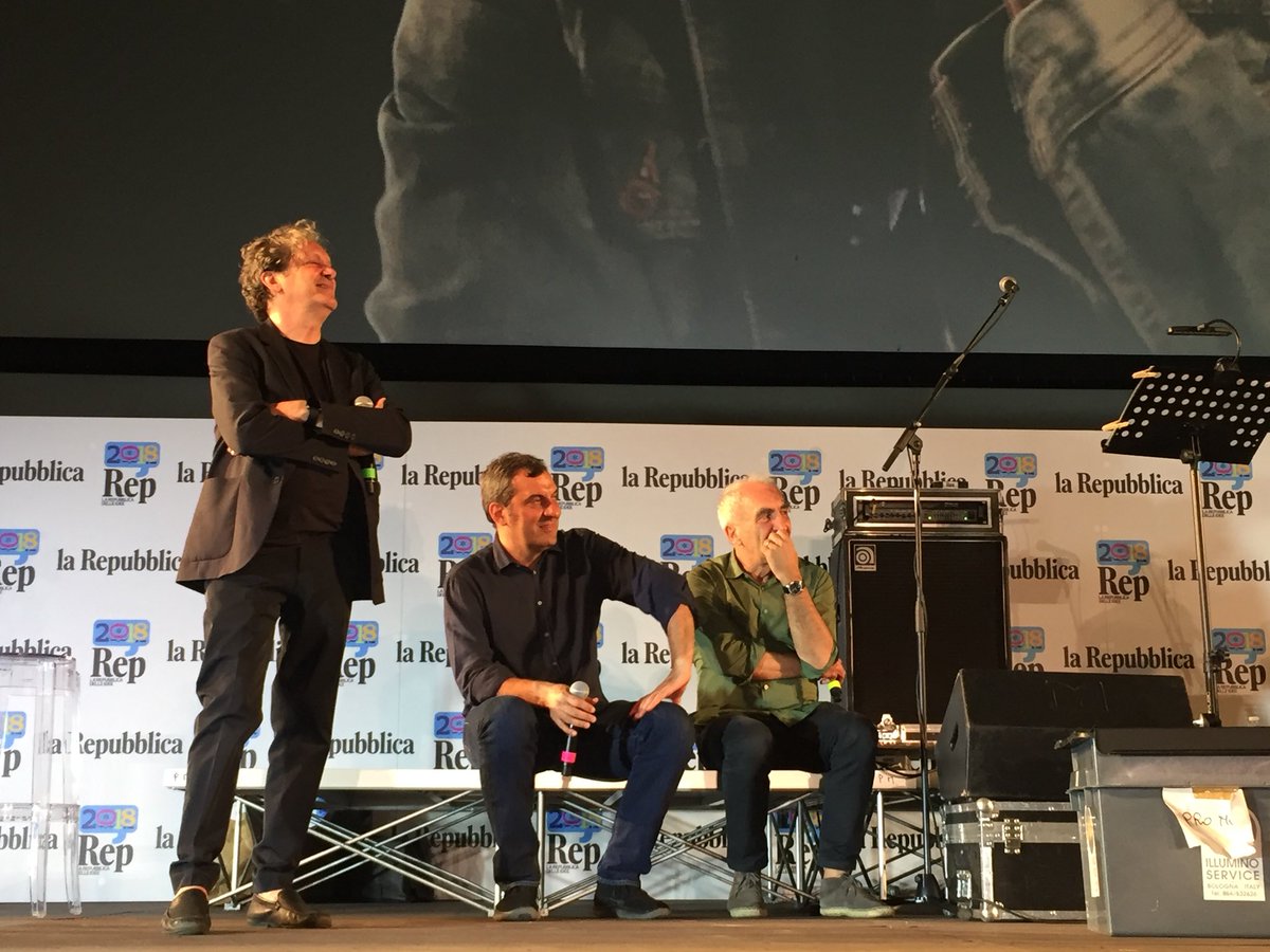 #RepIdee18 Sul palco tre spettatori d’eccezione per #Jovanotti e #LucaCarboni