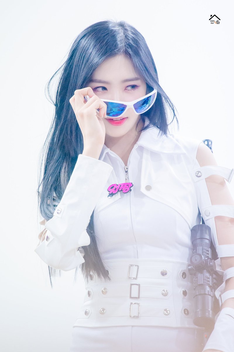 180610 HQ

#드림캐쳐 #지유 #Dreamcatcher #JIU #YOU_AND_I <a href="/hf_dreamcatcher/">드림캐쳐 Dreamcatcher</a>