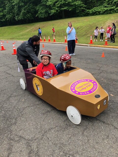 Danielle Martinson tweet media