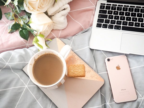 heyitsok_Holly's tweet photo. Does having anxiety make me a bad friend? Thinking out loud in this post discussing all things friendships and mental health. https://t.co/10SApDcXVc @FemaleBloggerRT @Cbeechat #GRLPOWR #thebloggerhub #teacupclub #bbloggers #fashionblogger #MentalHealthAwareness https://t.co/a4ib9m10Vq