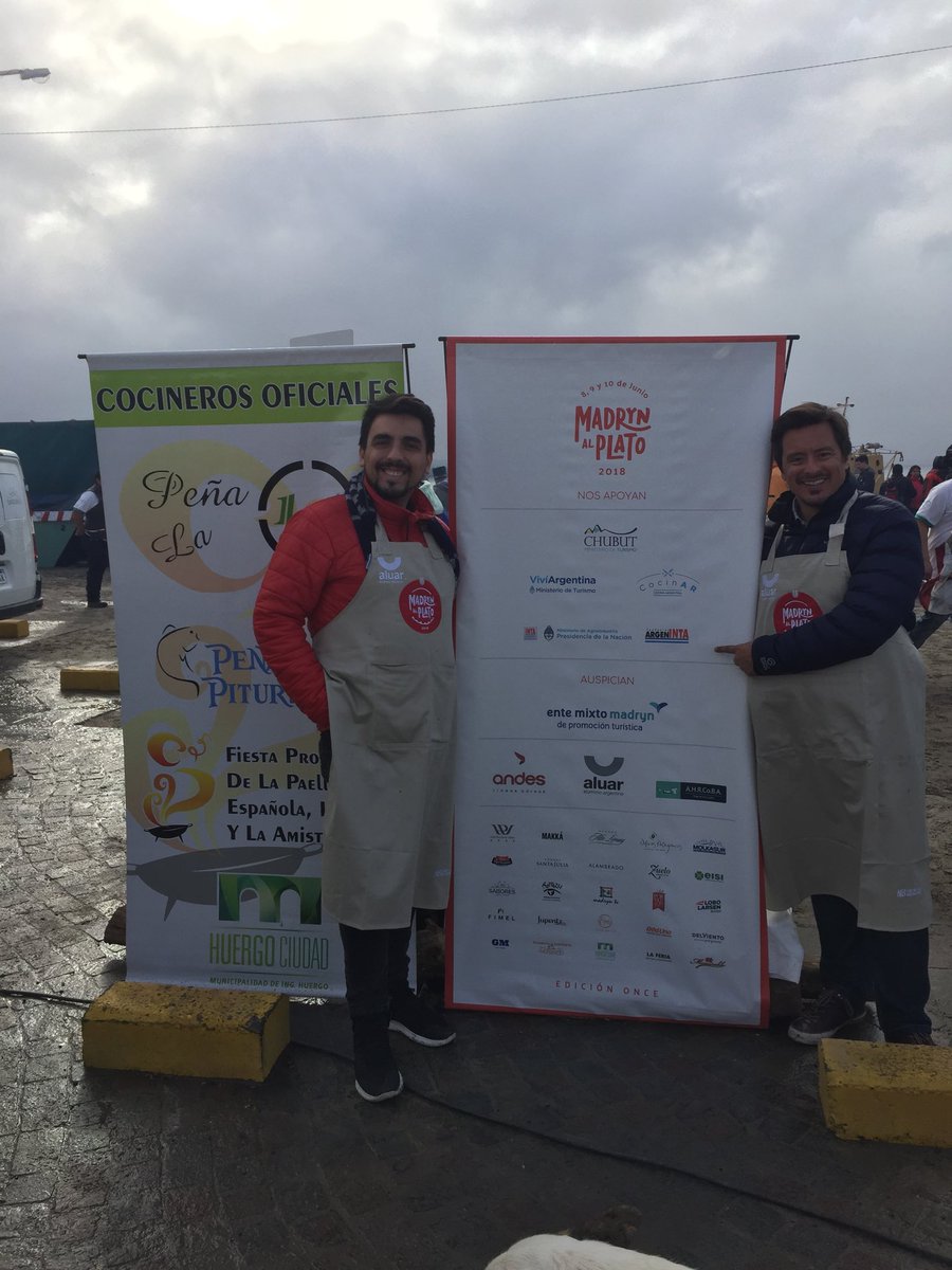 guifeijoo's tweet photo. Seguimos en Madryn al Plato!!, en el almuerzo solidario. Fundacion ArgenINTA presente. https://t.co/BbUPCcFk8m
