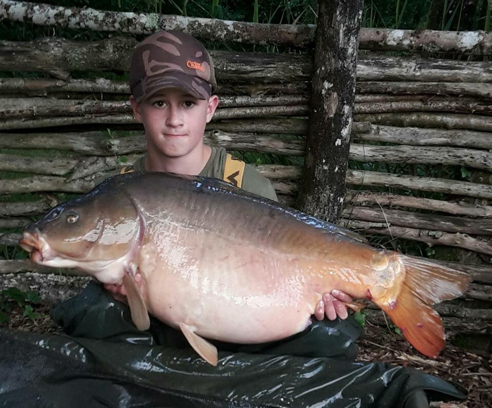 AbilityTackle's tweet photo. CATCH REPORT 
Junior member Tyler morby 

Nice trip to France,  biggest was a 46lb train of a mirror🐟🐟also had a 38lb 6oz mirror a 32lb mirror ,a 31lb mirror and a 19lb 6oz common caught on ability tackle.
#abilitytackle #carp #carpfishing 
#abilityjunior https://t.co/WJQpjqzzqY