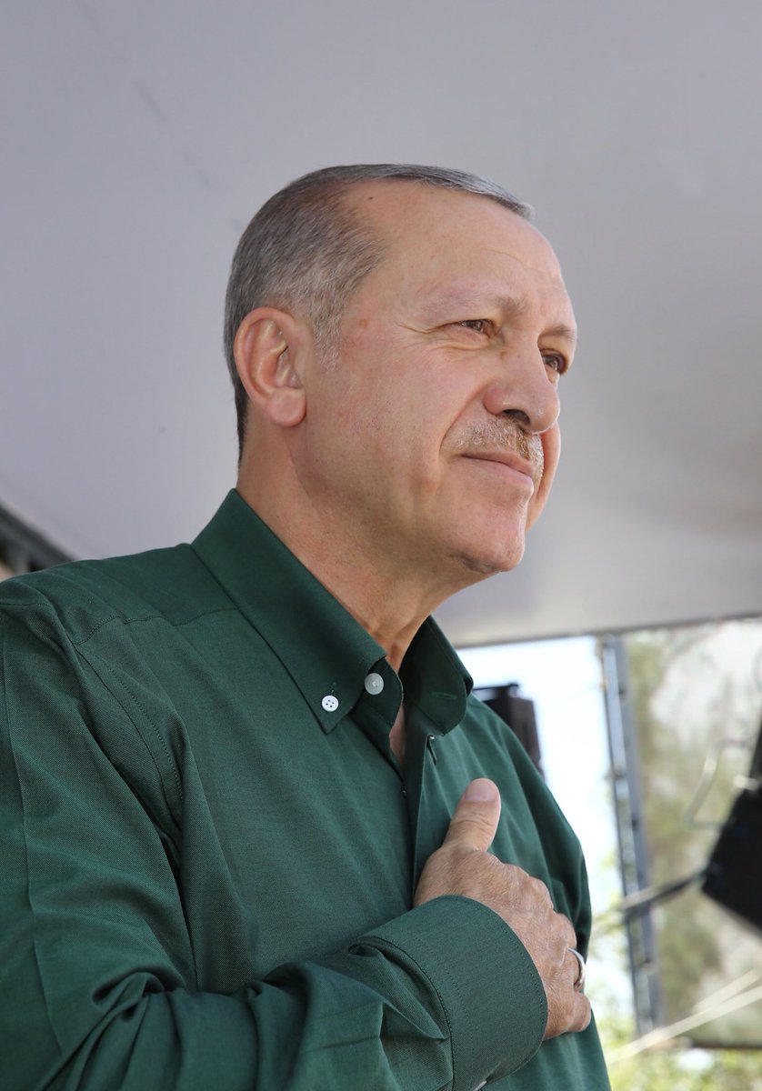 RTErdogan's tweet photo. Denizli ile aramızda varolan gönülden gönüle güçlü bağ, bugün 29 Ekim Bulvarı'nda bir kez daha vücut buldu. Denizli 24 Haziran'da inşallah bizim yanımızda.

Teşekkürker Denizli!

#VakitDenizliVakti https://t.co/qfVnXd8Vc5