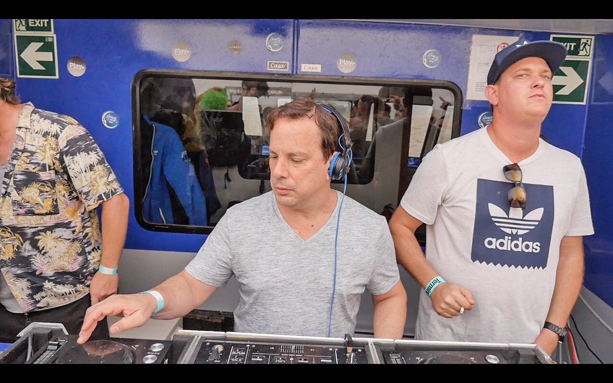 LuckyLifeIbiza's tweet photo. #funtimes yesterday on our @CDLN_Ibiza #boatparty take over with @djfhurst & our guests out from SA @mimikesaris1 & @GreenJnr. Tonight we wrap up the fun at @CafedelMar_Ibz with @djkenfan & @sebastianhanisc #LMLL https://t.co/uIVYVjllNv