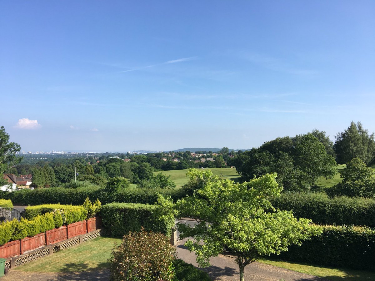 drysgol's tweet photo. Wow the start of Leg 10 of @volvooceanrace is visible in the Severn Channel from here. Good luck @DongfengRacing in holding the lead to #Gothenburg 🏴󠁧󠁢󠁷󠁬󠁳󠁿 🇨🇳 🇸🇪 https://t.co/6DfCzj7vAn
