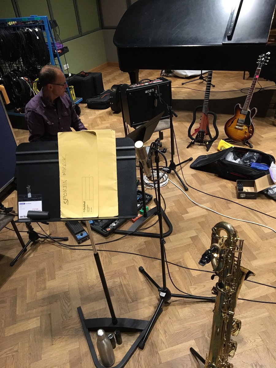 SpokenMirrorDuo's tweet photo. #soundcheck @BBCRadioScot #jazznights for #LiveBroadcast #tonight 7pm @allonbeauvoisin @MalcMacMusic https://t.co/Cjc8atdD3R