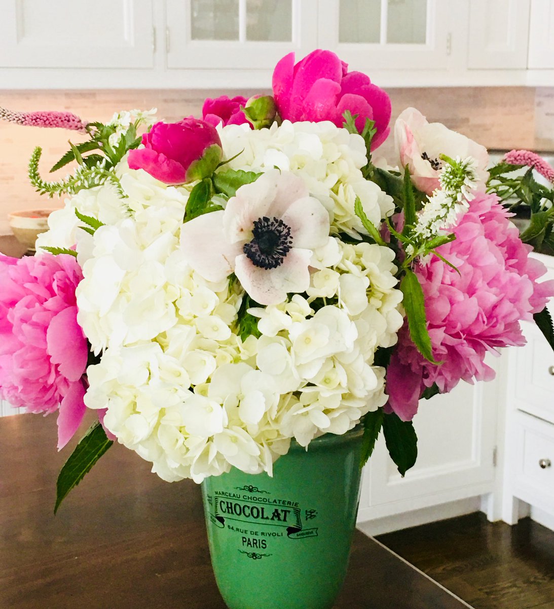 LSFlowersOTV's tweet photo. We think this just might be better than chocolate! #repurposed with #peony and other  #freshcut #beauties #puredeliciousness #love  #mvstyle https://t.co/cDIyotESL6