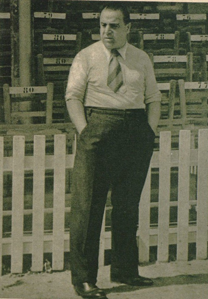 #EfemerideRMCF 1962
Fallece en Malaga, Francisco "Paco" Bru Sanz. Primer seleccionador español y entrenador del Real Madrid entre 1934 y 1941.