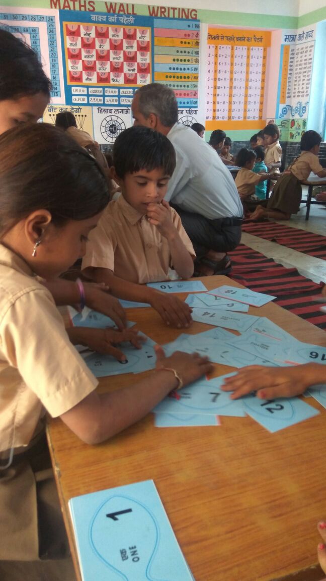 Veenasolanki044's tweet photo. #siqe Rajasthan 
Principal education secretary and commissioner  SSA Rajasthan innovated PEEO Work cultutre ,good results in education department may be seen  with  good accountability . Rajasthan got second rank in national achievement survey 2017 .. historical result for edu. https://t.co/lq1pXilEtQ