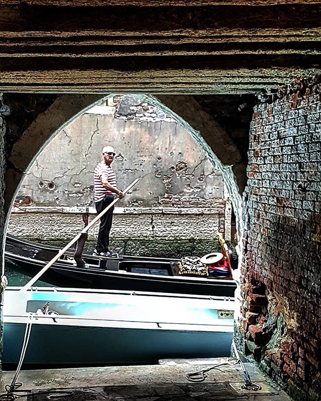 calamorodive's tweet photo. #venezia #venice #yallersveneto #veneziadavivere #vivivenezia #ig_italia #loves_united_venice #volgo_venezia #fotografoitaliano #fotografi_italiani #alluring_venice #veneziaautentica #artistic_vision #igmasters #ig_italia #scattaingiro #evenice #dm_photo… https://t.co/aMvvqMVrR9 https://t.co/Isa0rXbV18