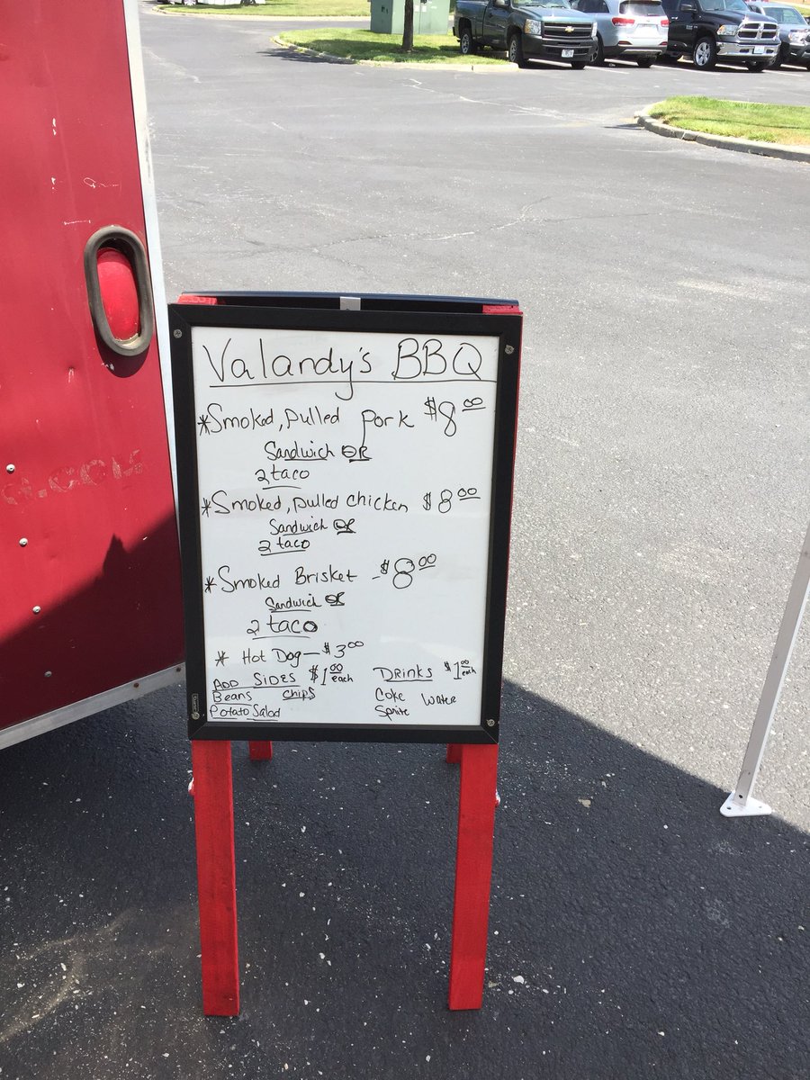 N_Cathedral's tweet photo. Can you smell the smoked meats? Valandy’s BBQ is ready to rock and roll with pulled pork, brisket and smoked chicken! #KCBBQ https://t.co/kvFwnRJaSr