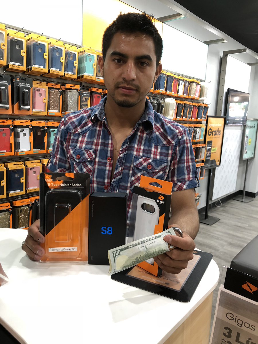 U might think why is he sad or like that trust me his happy in the inside #BOOSTUP #Unlimited @hyperlinkusa <a href="/mohin_nets/">mohin ahmed</a> <a href="/tonytwiters/">Antonio</a> @AmazingwirelesV @MattMcD76227033 <a href="/BoostMobile372/">Boost Mobile</a> @luishyperlink