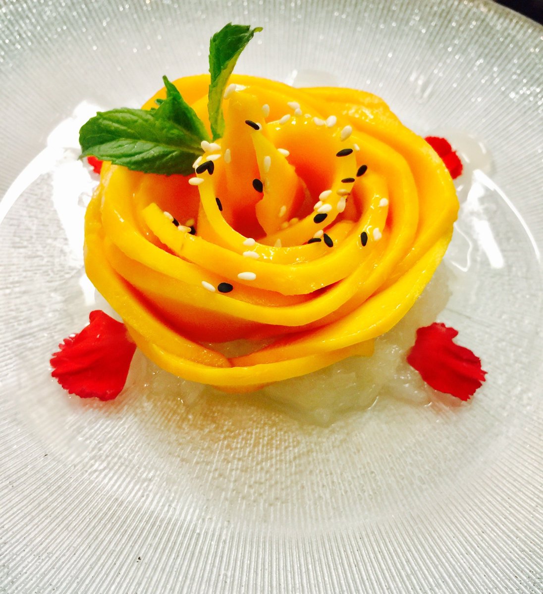 HerbChicago's tweet photo. SPECIAL OFFERS

Hey Everyone ! Don't miss out on last of our flavorsome and mouth watering SPRING MENU from June 14th - June 17th 2018.

Our appetizing SUMMER MENU is going to be as exciting starting on June 21st 2018.

Never the less for FATHER'S DAY... https://t.co/fsNVcKxBWc https://t.co/oDgOISIWXw