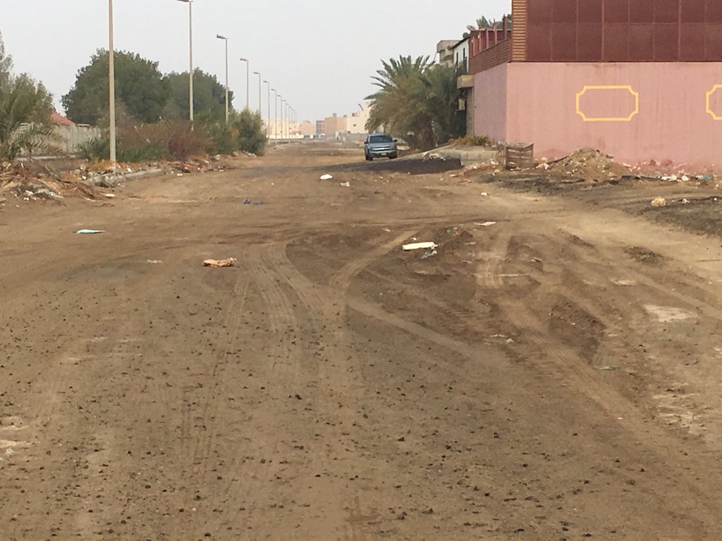 Yasser_AlAhmadi's tweet photo. في مدينة #جدة 
منطقة #ابحر_الشماليه @NorthAbhor 
حي الصواري 3 الجمجوم سابقا #نحن_هنا_أين_أنتم 

@JeddahAmanah 
@nwc_media 
@Mobily 
@STC_KSA 
@ZainKSA 

بدون مياه ولا صرف صحي ولا اسفلت ولا اضائه ولا ارصفه ولا نظافه ولا انترنت الياف بصريه
#نحن_هنا_أين_أنتم https://t.co/pzWSUXSJOF