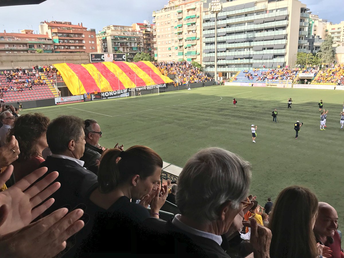 rblasi's tweet image. Al #NarcísSala partit de play-off per pujar a #2aB @uesantandreu v @CDCastellon #UnPobleOrgullós