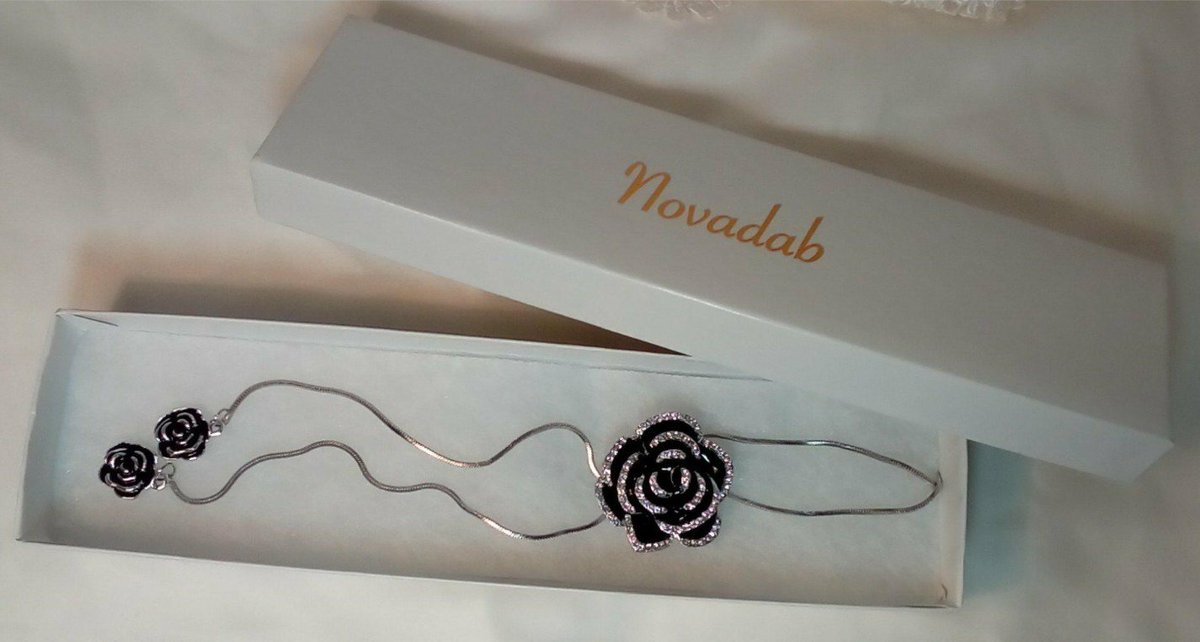 debbiesuesviews's tweet photo. I love this elegant and classy black rose petal necklace! I love the long silver chain with the larger sparkling black rose accompanied by two smaller roses on an additional chain. Check it out! https://t.co/XFmhC5mTNO
#RankBoosterReview #discounted #novadab https://t.co/vmc16JuUX4