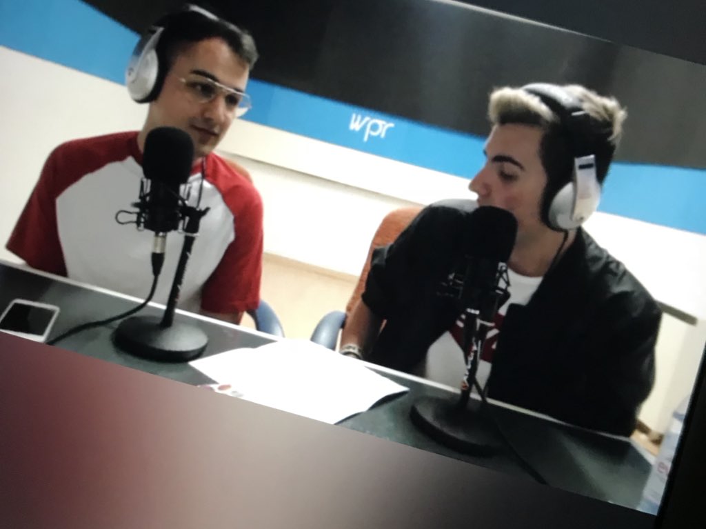 MariJuarezH's tweet photo. Hoy os veo desde casa pero os sigo queriendo igual ♥️ #RadioTHOS30 https://t.co/r7i36XAP4W