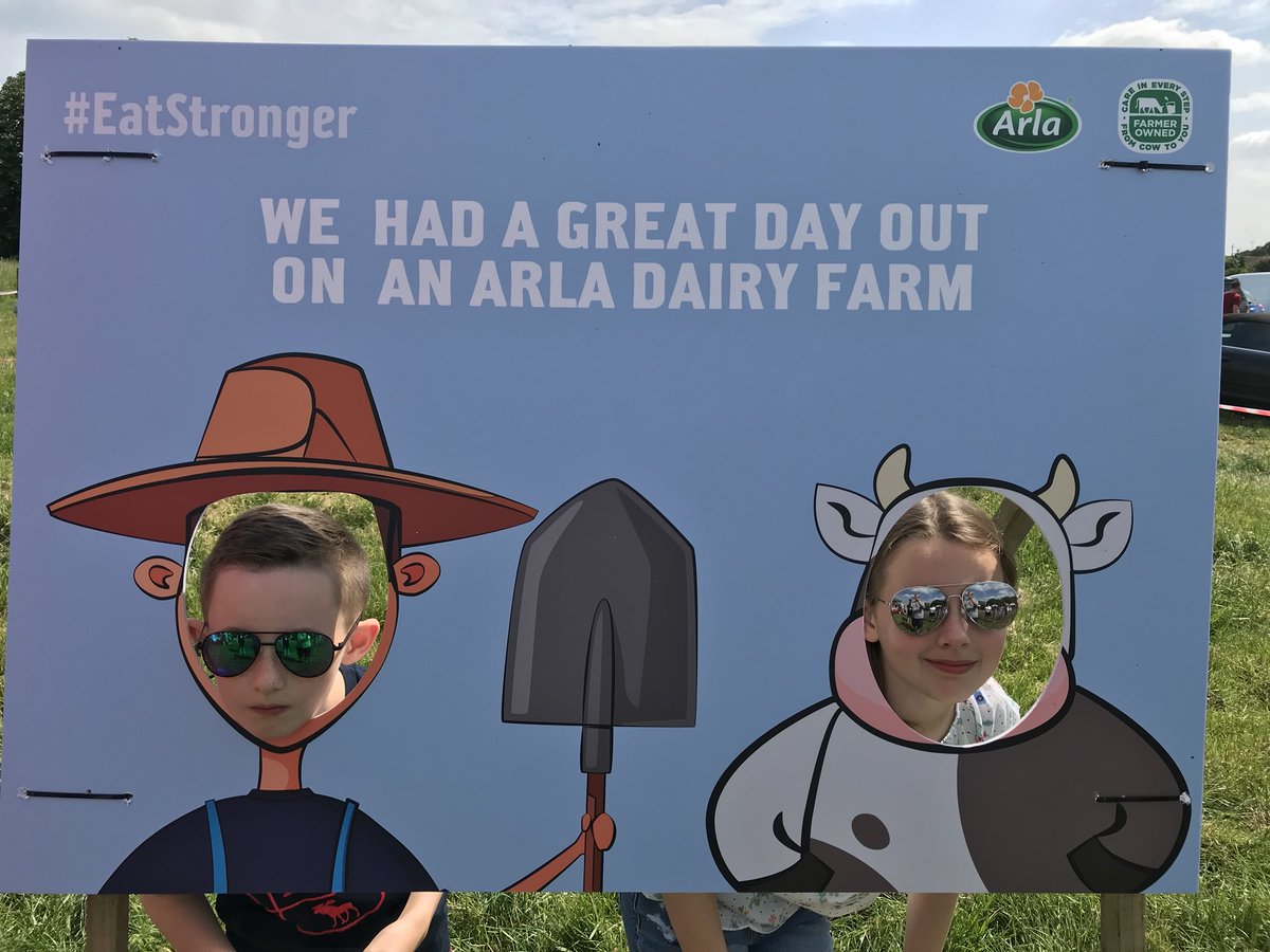funkysam01's tweet photo. A wonderful day out visiting the Sonning Farm. Very informative and finally found out what happens on the local farm. #OpenFarmSunday #OpenFarmSunday18 #sonningOpenFarmSunday18
#ofs18 #sonning https://t.co/Hj9gXZ6O6W
