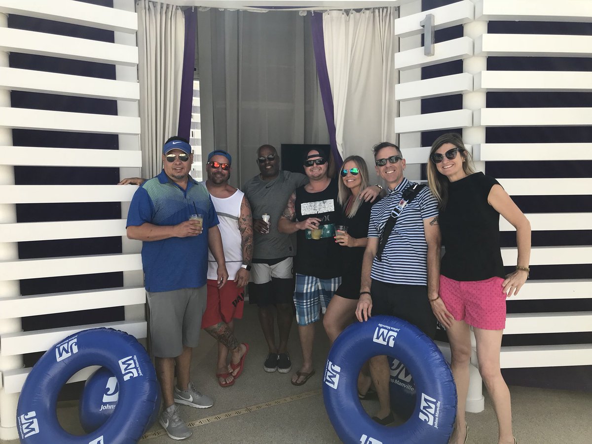 MKroge's tweet photo. @WSRCA @JMRoofingSystem  is in the house! https://t.co/yl2e9vCuT7