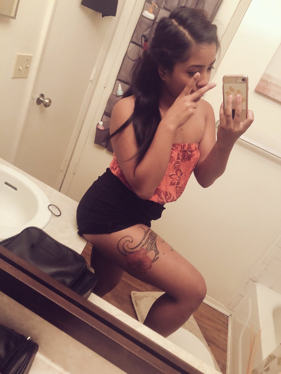 SimplyElaina's tweet photo. #JustBecause https://t.co/vqGeEPSefc