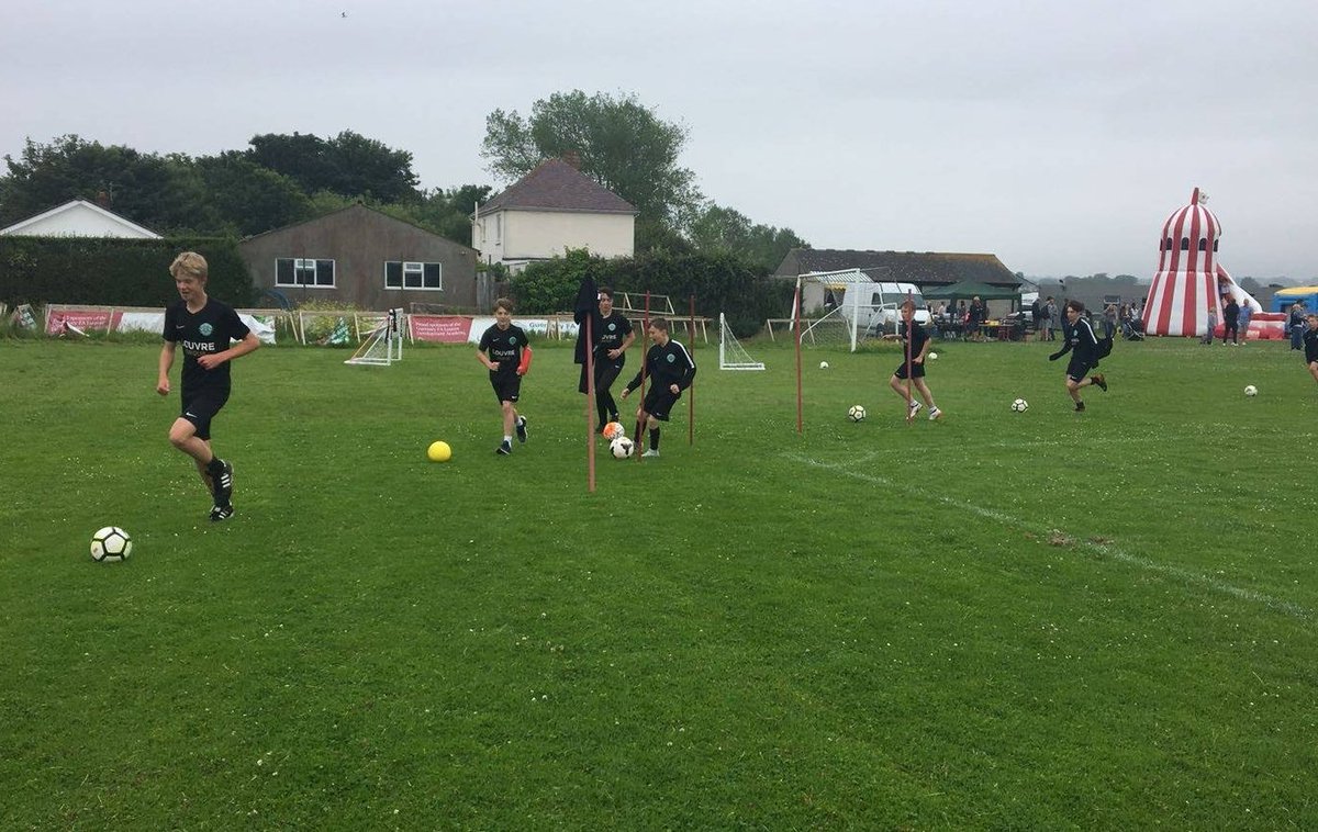 GFA_Academy's tweet image. Well done to all the Academy players for participating at the Fun Day in the 3.5K Sponsored Dribble by completing laps around Victoria Avenue.