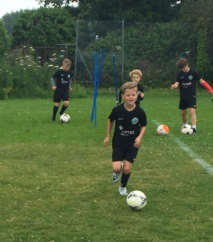 GFA_Academy's tweet image. Well done to all the Academy players for participating at the Fun Day in the 3.5K Sponsored Dribble by completing laps around Victoria Avenue.